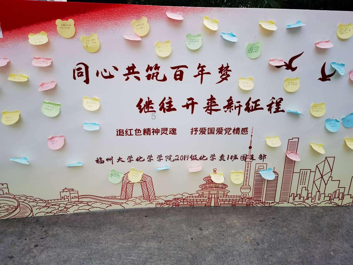 男子与女孩因座位发生冲突，妈妈霸气护女：你凭什么打我女儿